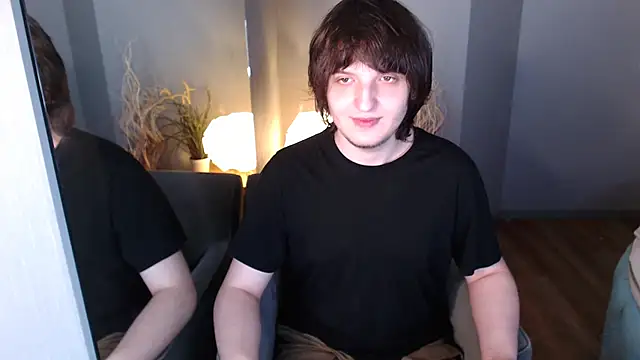delalex online show from May 13, 10:40 pm