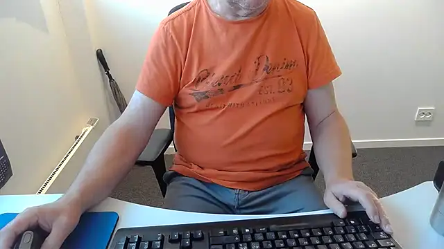Buggemann online show from August 3, 4:11 am