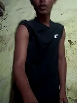 YourTeenBoy21 online show from August 1, 3:33 pm