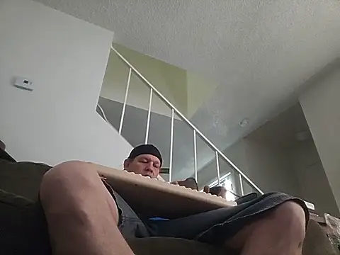 yourMasterisBored online show from June 28, 5:19 pm