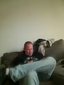yourMasterisBored online show from May 10, 1:23 pm
