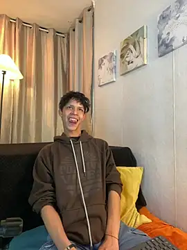 Ethan qop online show from May 16, 11:08 am
