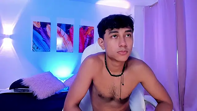 Vezzx online show from May 14, 6:39 pm