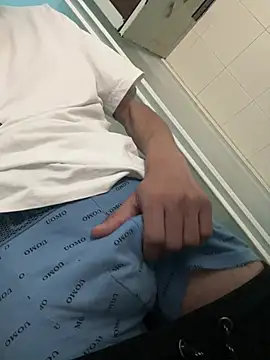 alex69005 online show from May 3, 1:08 am