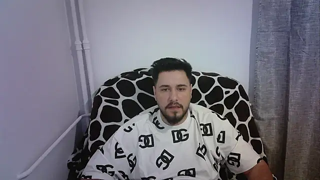 Gianiboy99 online show from May 10, 1:40 am