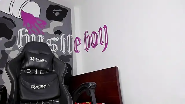 Bryxxxon online show from May 5, 12:01 am