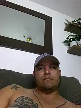 HOTB0Y18 online show from April 22, 8:08 am