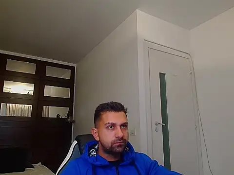 BryceReign online show from May 13, 4:31 am