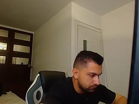 BryceReign online show from May 11, 5:53 am