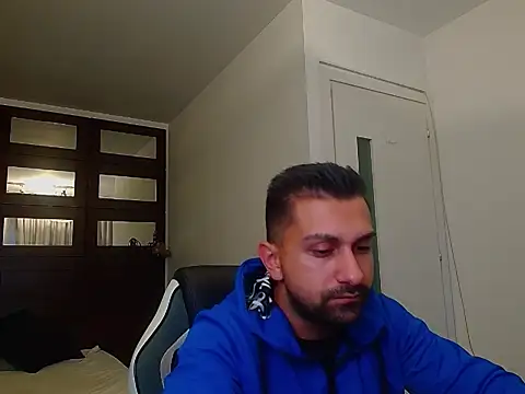 BryceReign online show from May 15, 4:53 am