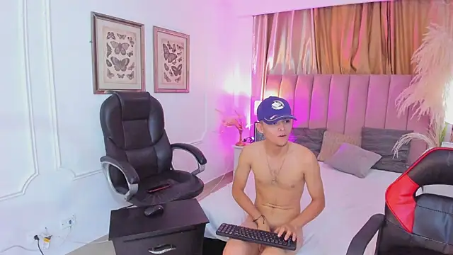 your d0ll1 online show from August 1, 11:59 pm