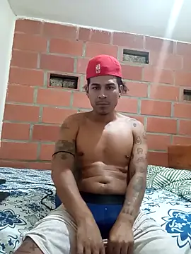 carlosmgu111 online show from May 1, 12:26 am