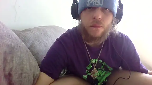 alejandro69420 online show from April 19, 8:44 pm