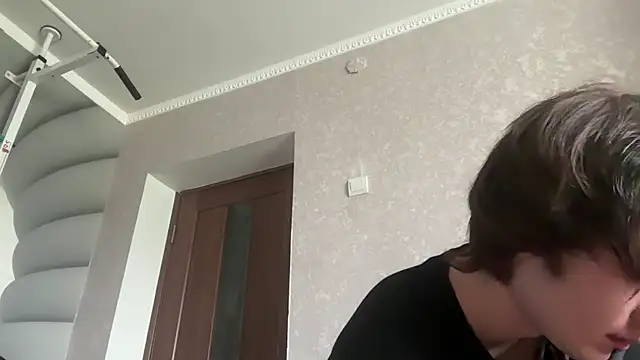 tomasdickpick online show from May 13, 7:38 am