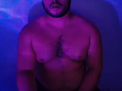 Derick 013 online show from May 18, 5:35 am