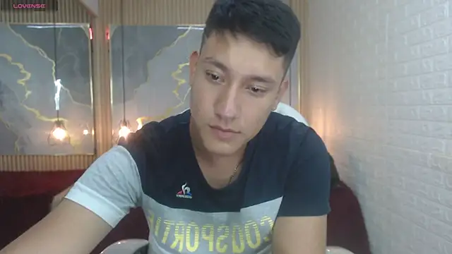 DominantBoy4 online show from July 24, 9:44 pm