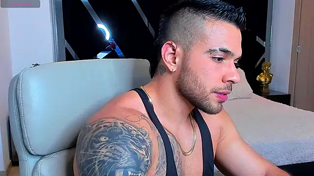 Raytorres online show from July 21, 9:39 pm