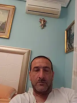 DanTrov79 online show from May 17, 6:59 pm