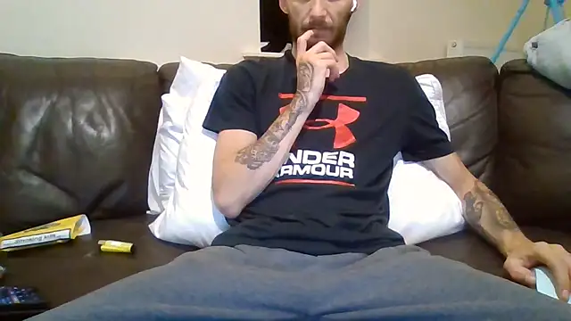 feetlovrr94 online show from June 7, 12:39 am