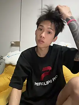 zzzzppp3 online show from May 15, 6:54 am