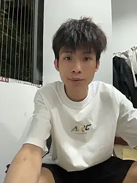 zzzzppp3 online show from May 24, 1:17 pm