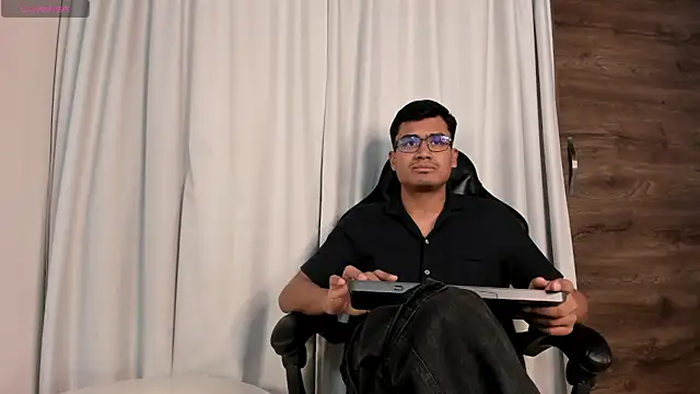 ThiagoVega  online show from June 7, 3:46 am