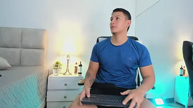 Chriss Diamond online show from May 16, 8:18 pm