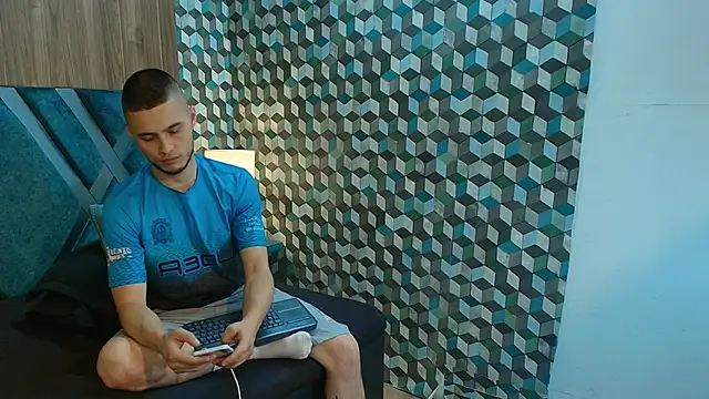 Joaho Fernandez online show from May 10, 11:06 pm