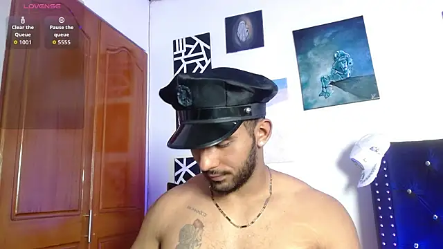 romanpearce  online show from June 23, 8:34 pm