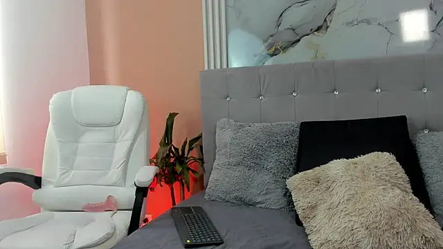 LexSin17 online show from April 18, 7:29 pm
