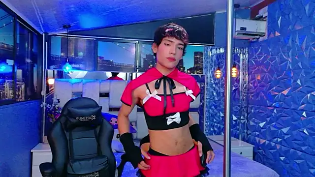 IsaacNovaa online show from May 4, 8:21 pm