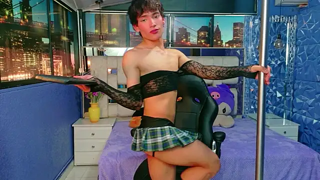 IsaacNovaa online show from April 18, 7:58 pm