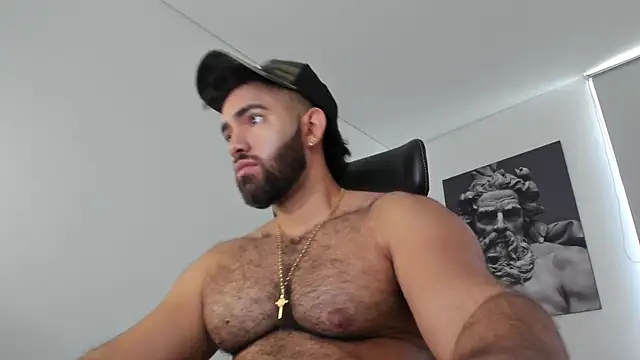 simonleon27 online show from August 3, 1:28 pm