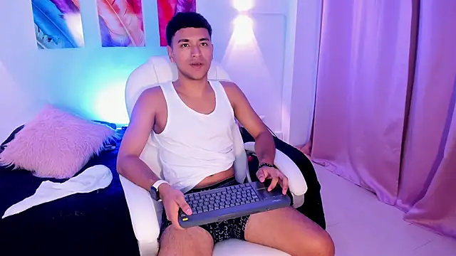 SeanStonee online show from May 26, 11:34 pm