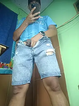 romeohotpig online show from June 18, 9:14 am