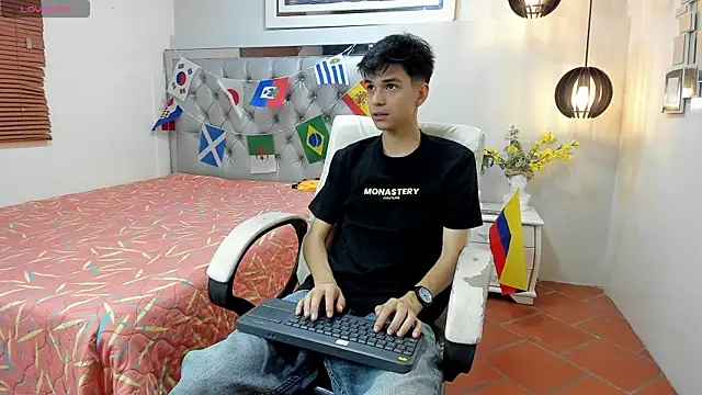 maxim rod online show from July 15, 7:20 pm