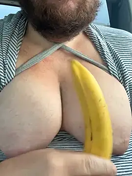 hugemanbreasts online show from July 25, 10:45 am