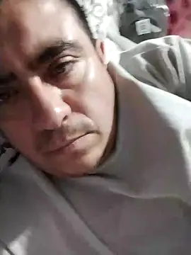 Manuel3910 online show from May 3, 12:24 am