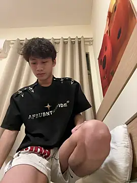 sexyboy-3525 online show from July 14, 10:54 am