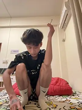 sexyboy-3525 online show from July 23, 1:52 pm