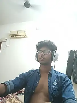 letsplaygame online show from July 18, 4:23 pm