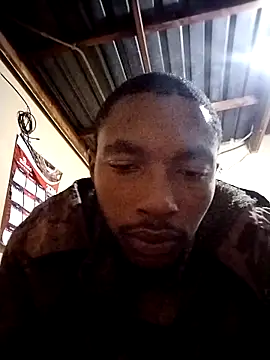 alphamale25 online show from May 5, 10:32 pm