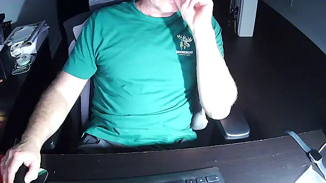 Shalun2000 online show from June 5, 3:33 am