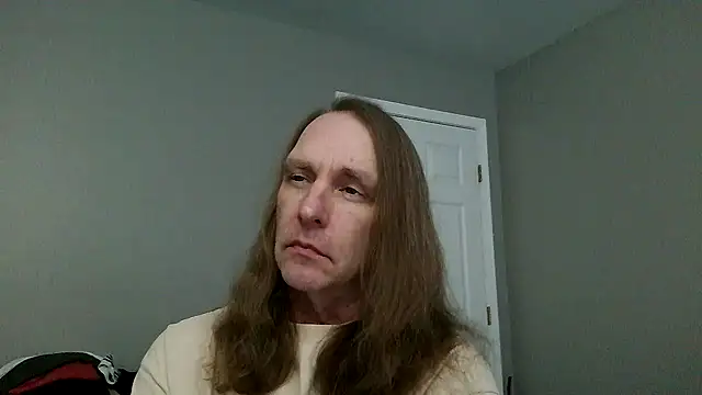 Magnus Luv online show from June 6, 8:04 pm