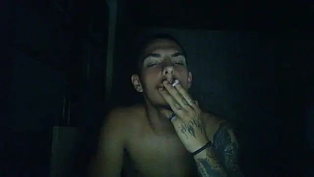 robertmrn112 online show from June 24, 7:39 pm