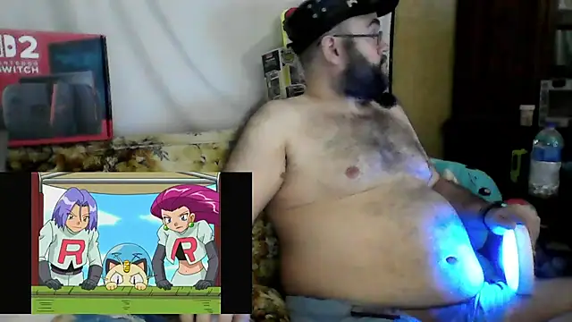 BriTheTopBear online show from July 14, 1:40 am