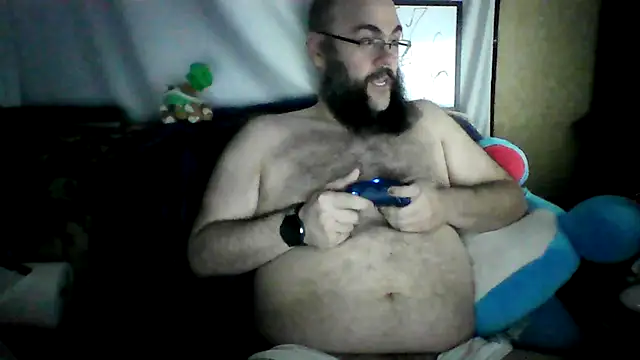 BriTheTopBear online show from May 29, 5:17 am