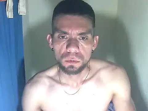 thomas2wood online show from May 22, 11:43 pm