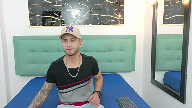 PowerLustX online show from June 5, 3:33 am