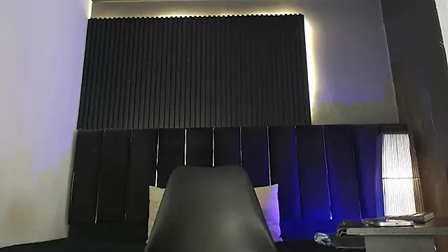 Logan Steel online show from June 15, 4:43 pm